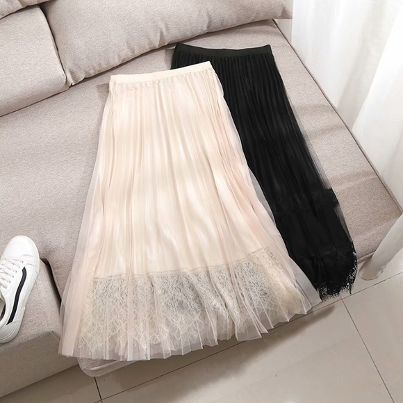 Lace Stitching Hight Waist Pleated Skirt - Picture 8 of 9